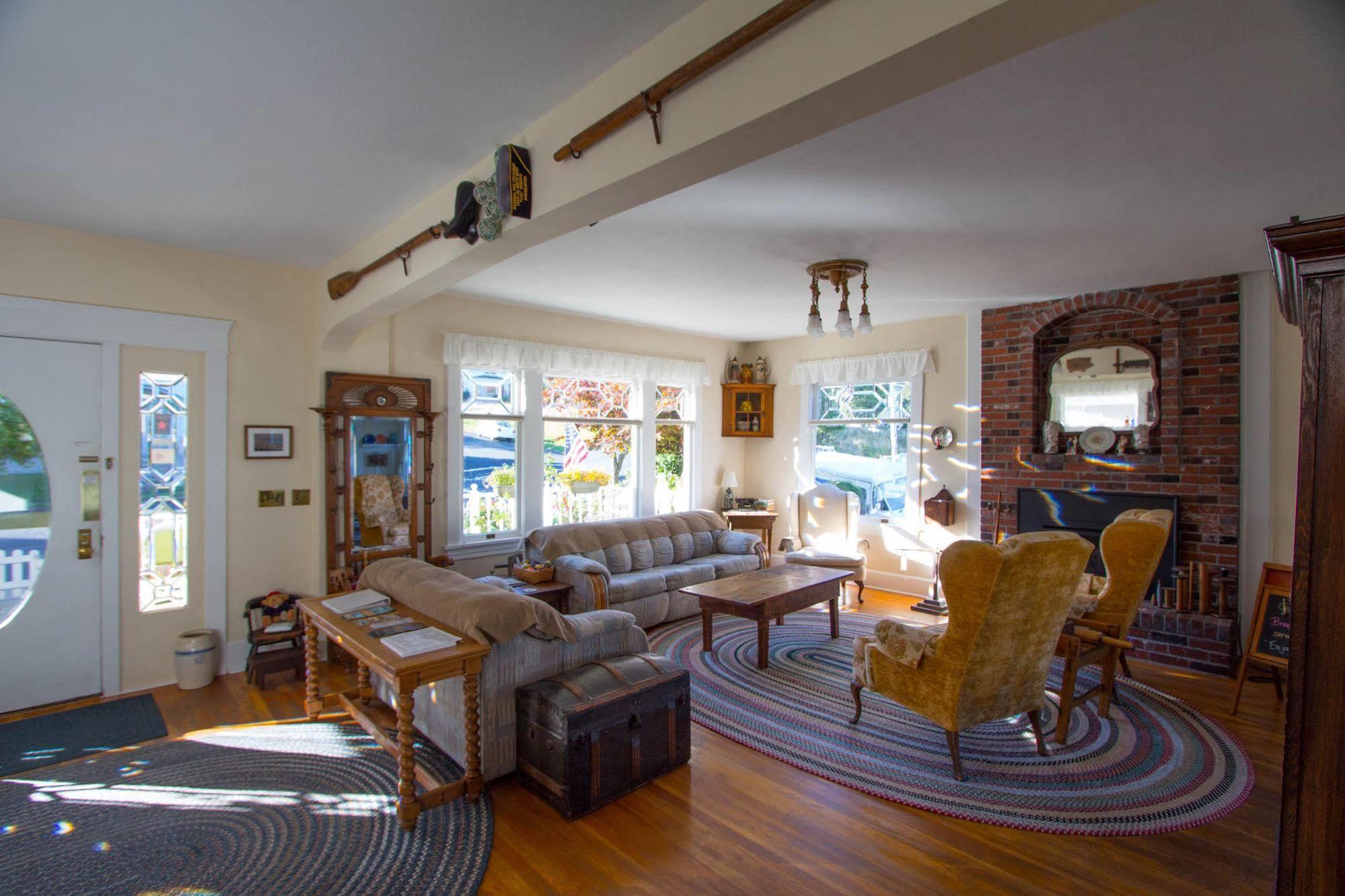 Rose River Inn B&B Astoria Dış mekan fotoğraf